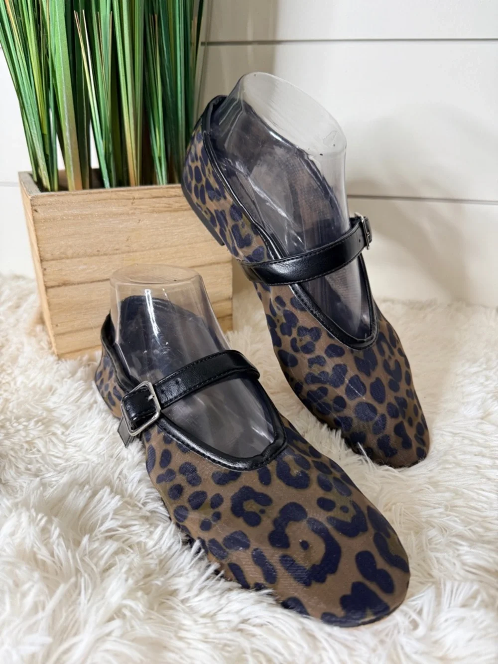 Steve Madden Dreaming Mesh Mary Jane Ballet Flats Leopard Print Size 8M - Picture 2 of 8